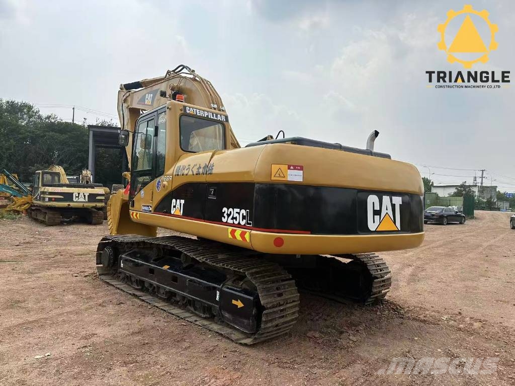 CAT 325 C Kāpurķēžu ekskavatori