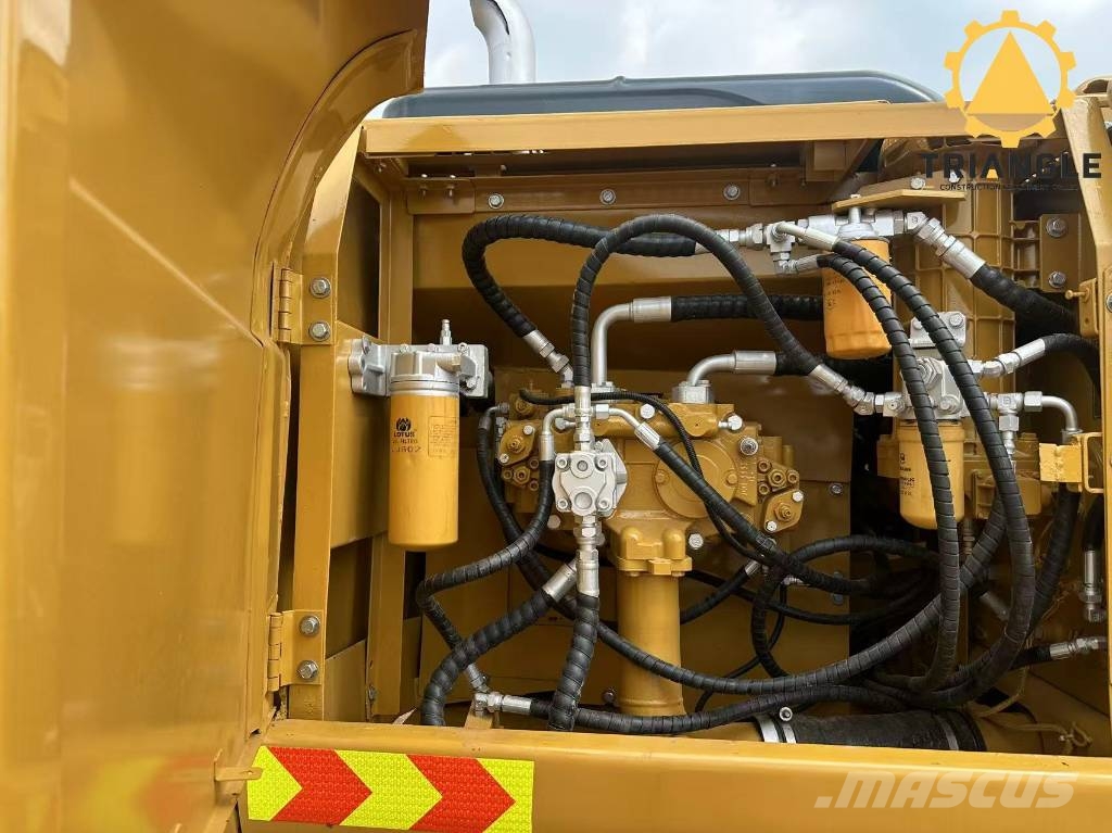 CAT 325 C Kāpurķēžu ekskavatori