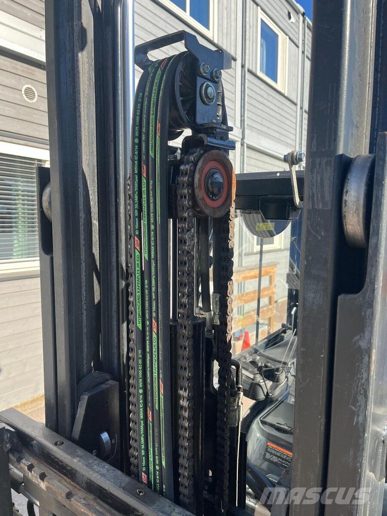 Toyota 02-8FGF15 LPG forklifts