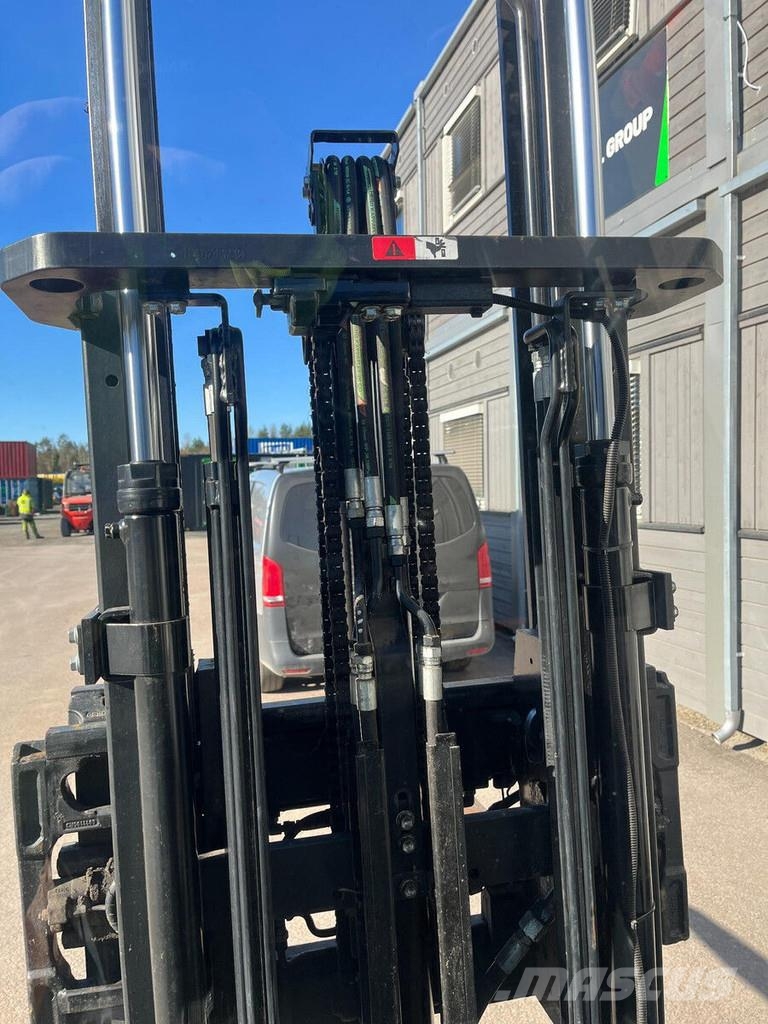 Toyota 02-8FGF15 LPG forklifts