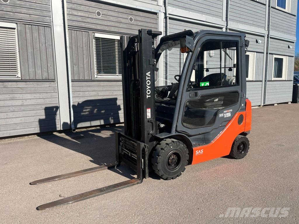 Toyota 02-8FGF15 LPG forklifts