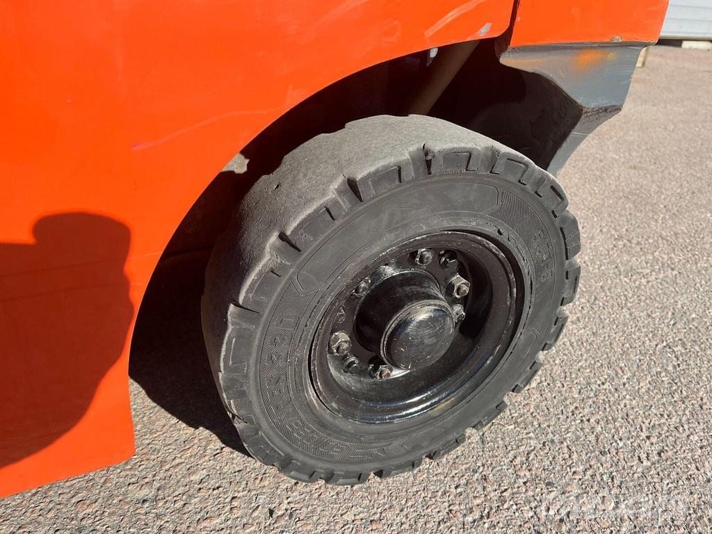 Toyota 02-8FGF15 LPG forklifts