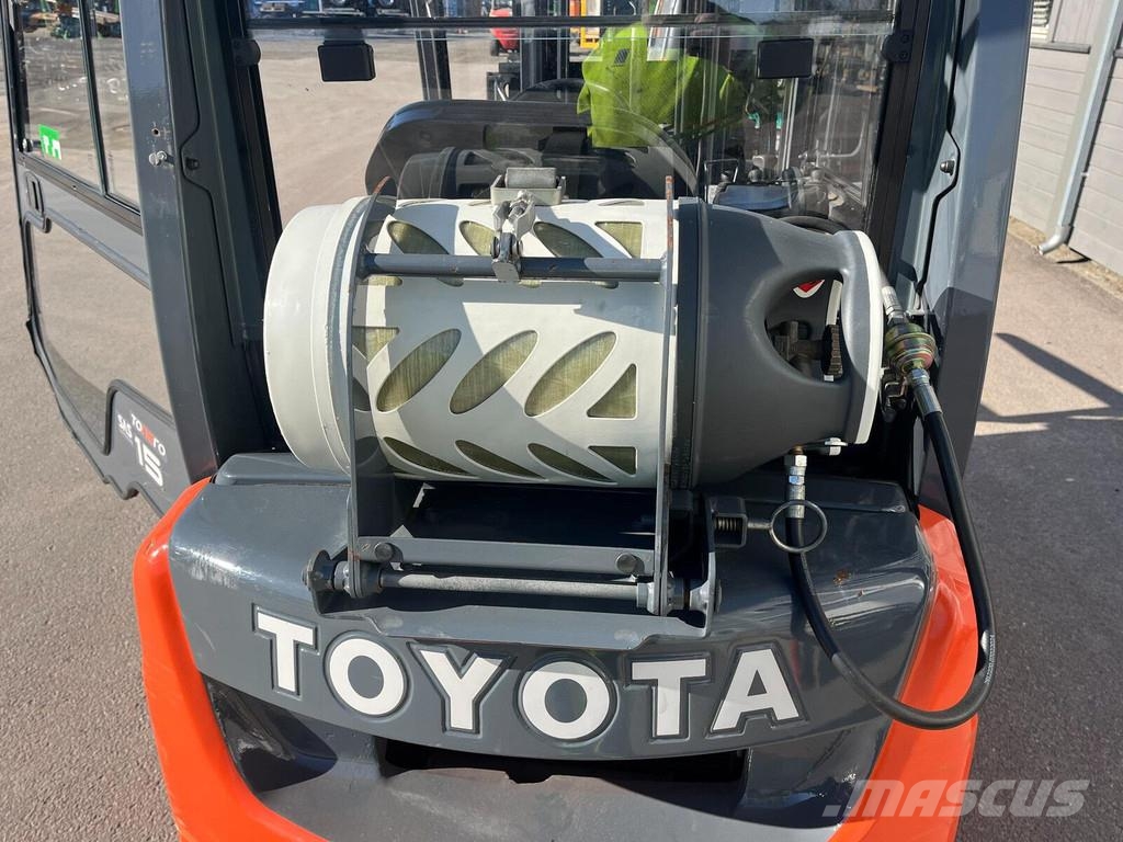 Toyota 02-8FGF15 LPG forklifts