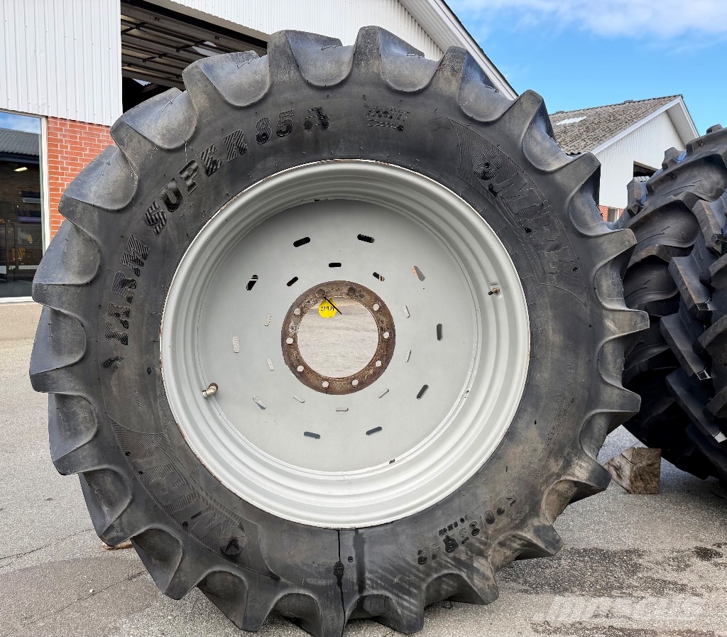 MRL 2 sæt Farm Super 520/85 R42 tvillingehjul Pneumatiky, kolesá a ráfiky
