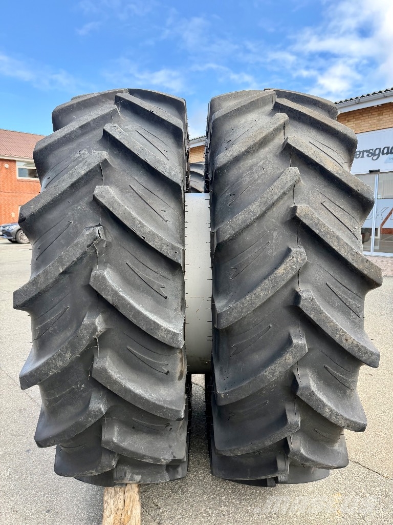 MRL 2 sæt Farm Super 520/85 R42 tvillingehjul Pneumatiky, kolesá a ráfiky