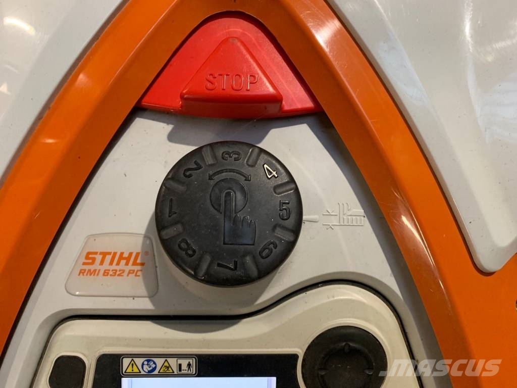 Stihl RMI 632 PC Robot mowers