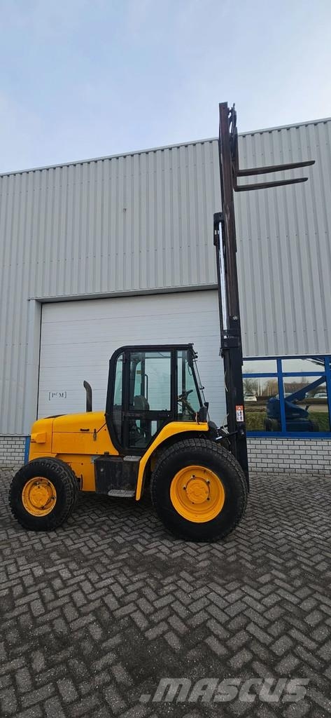 JCB 926 4x4 Ruwterein heftruck 4x4 triplo Terrängtruck