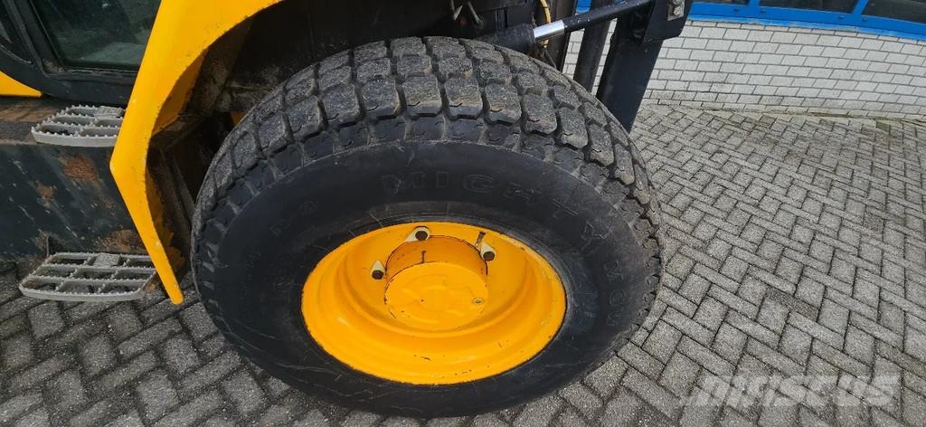 JCB 926 4x4 Ruwterein heftruck 4x4 triplo Terrängtruck