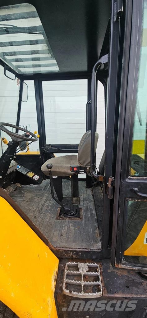 JCB 926 4x4 Ruwterein heftruck 4x4 triplo Terrängtruck