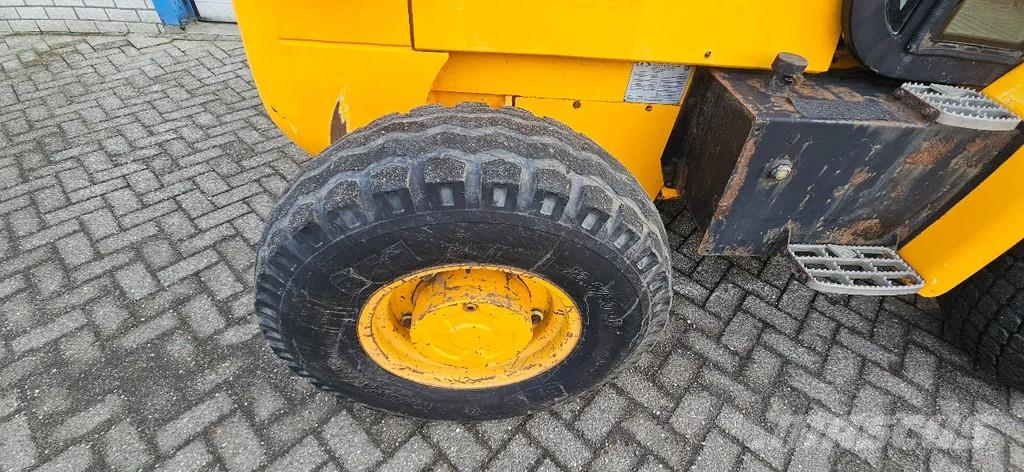 JCB 926 4x4 Ruwterein heftruck 4x4 triplo Terrängtruck