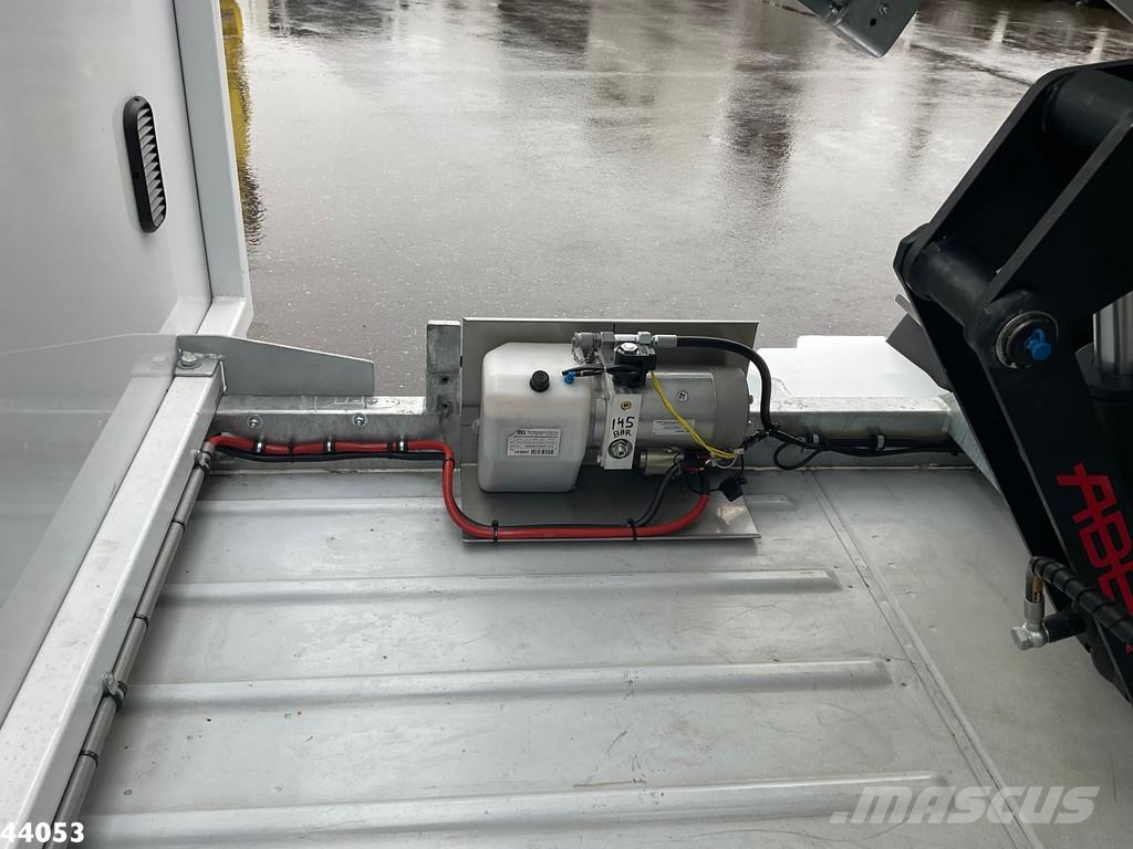 Peugeot E-Expert 100% elektrisch kippende zijlader Müllwagen