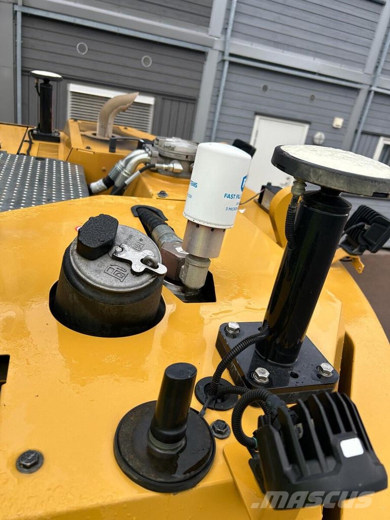 CAT M317 07B Hjulgravere