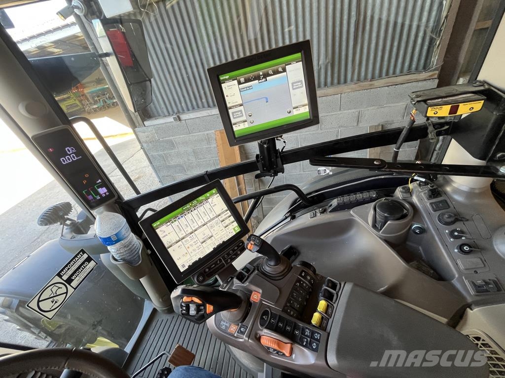 John Deere 6R230 الجرارات