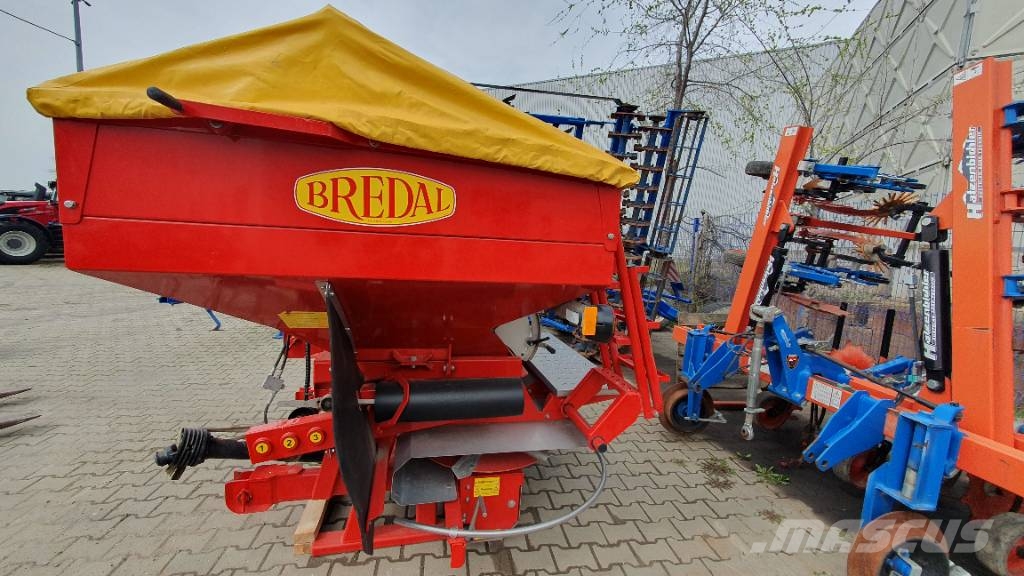Bredal F2 - 2500 Rozmetadla chlévské mrvy