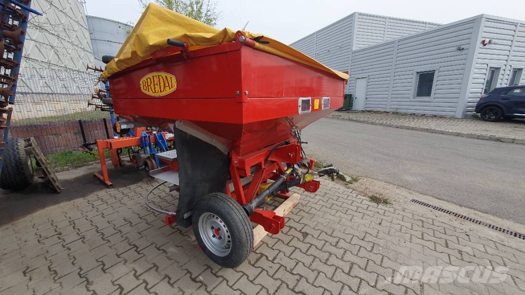 Bredal F2 - 2500 Rozmetadla chlévské mrvy