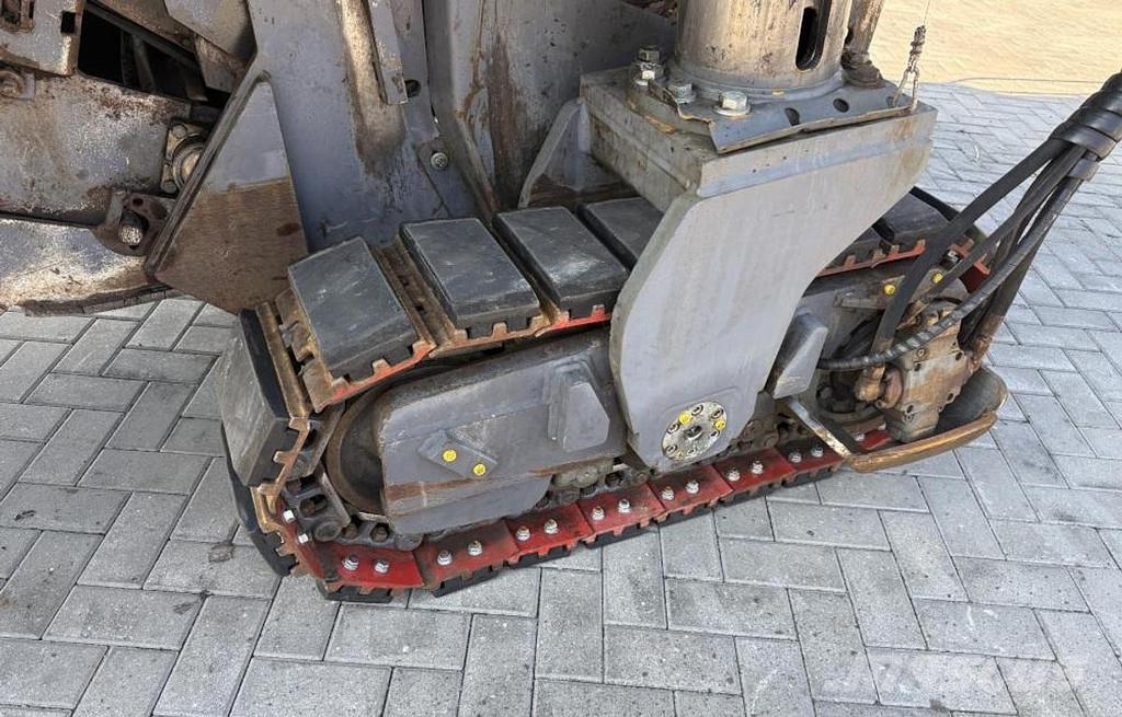 Wirtgen W 1300F アスファルトコールドミリングマシーン
