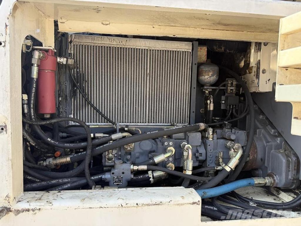 Wirtgen W 1300F アスファルトコールドミリングマシーン