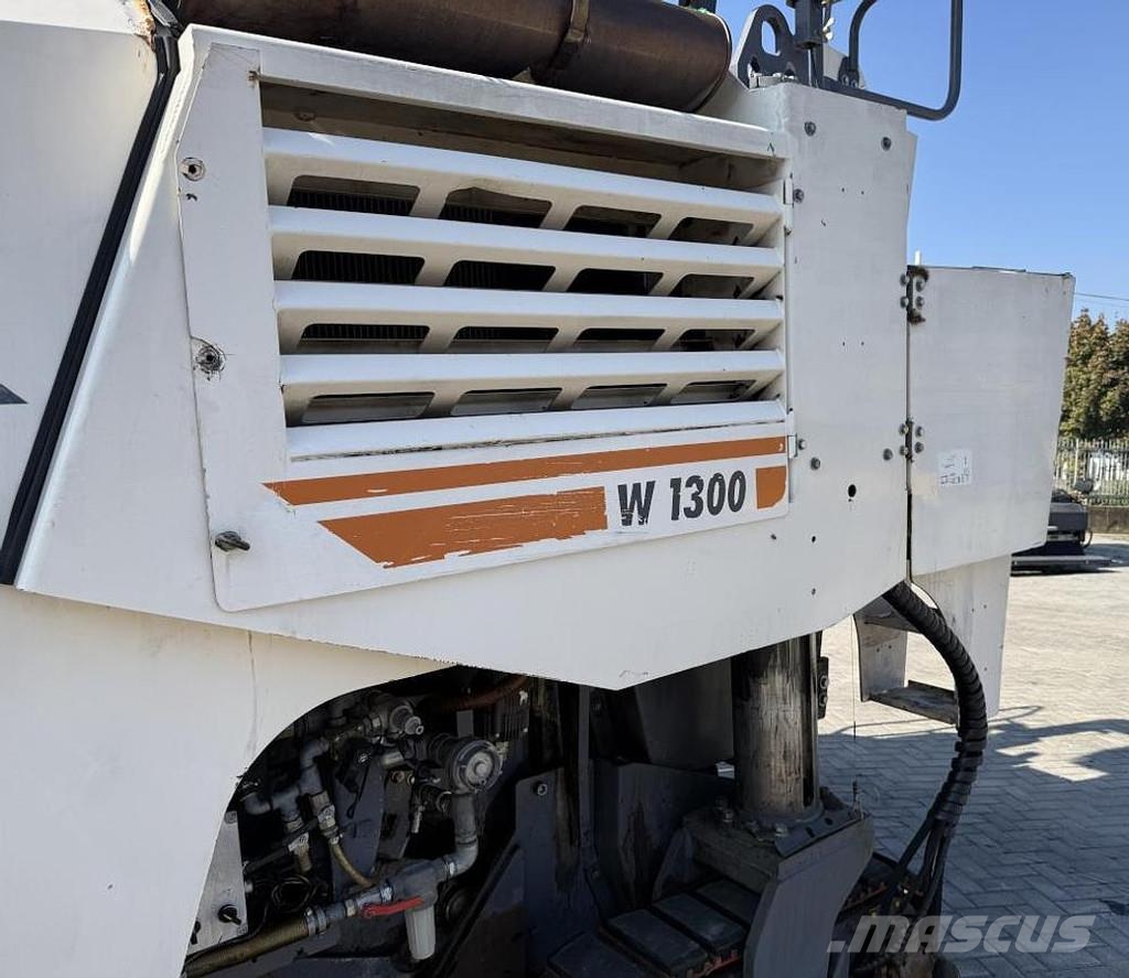 Wirtgen W 1300F アスファルトコールドミリングマシーン