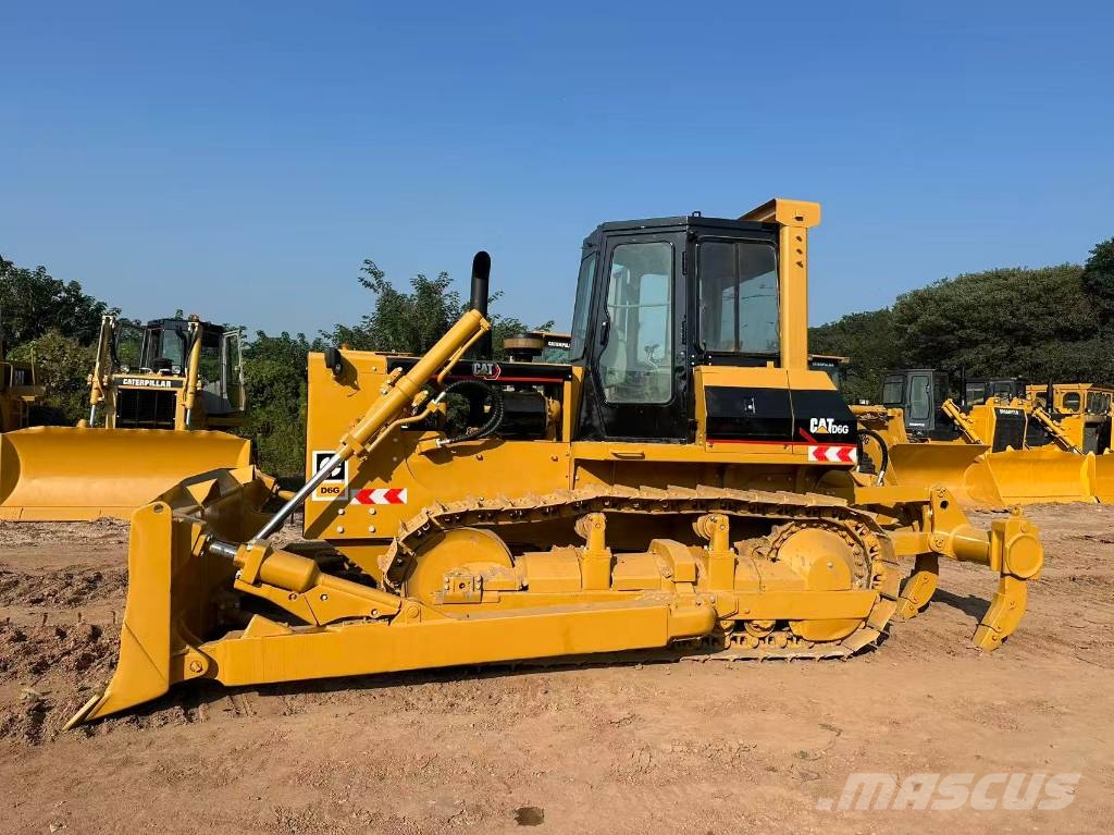 CAT D6G بلدوزرات مجنزرة