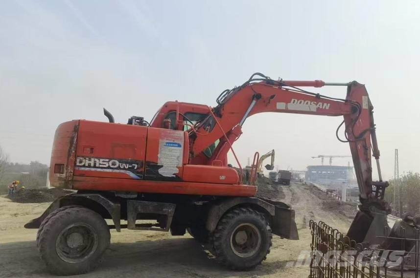 Doosan DH 150 W-7 made in Korea Excavatoare cu roti