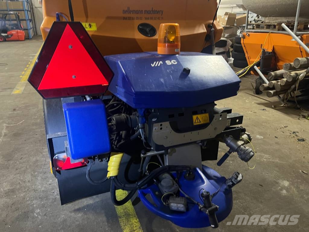 Aebi Schmidt Stratos - Syntos B17-24 AWESN-350 معدات العناية بالأرض - غير ذلك
