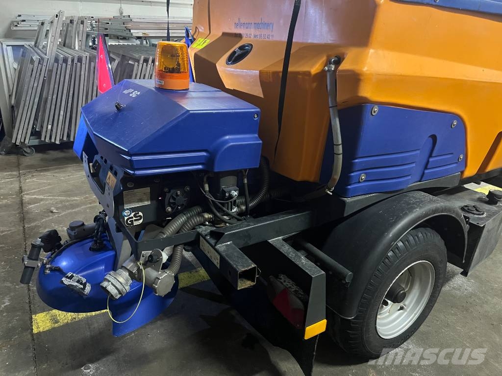 Aebi Schmidt Stratos - Syntos B17-24 AWESN-350 معدات العناية بالأرض - غير ذلك