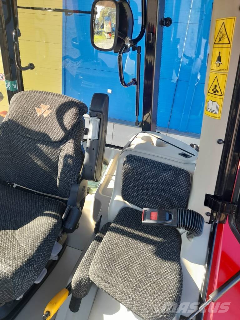 Massey Ferguson 7718S Traktorid