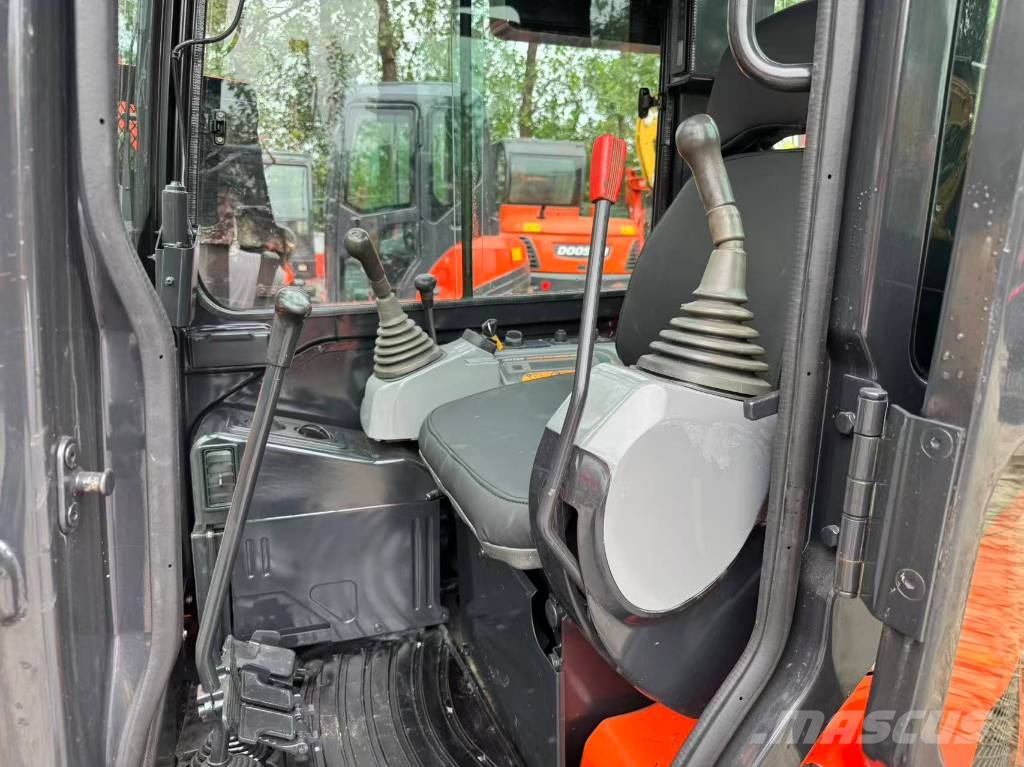 Kubota U 35 Мини-экскаваторы