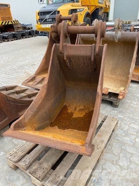 (99002084) 0.60 m Tieflöffel / bucket Leh Pelle rétro arrière