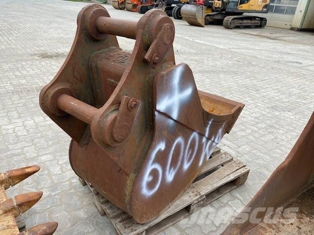 (99002084) 0.60 m Tieflöffel / bucket Leh Pelle rétro arrière
