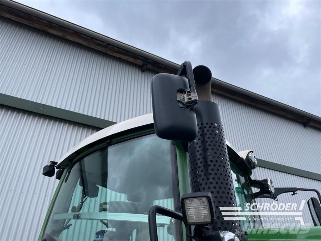 Fendt 824 VARIO S4 PROFI PLUS Tractors