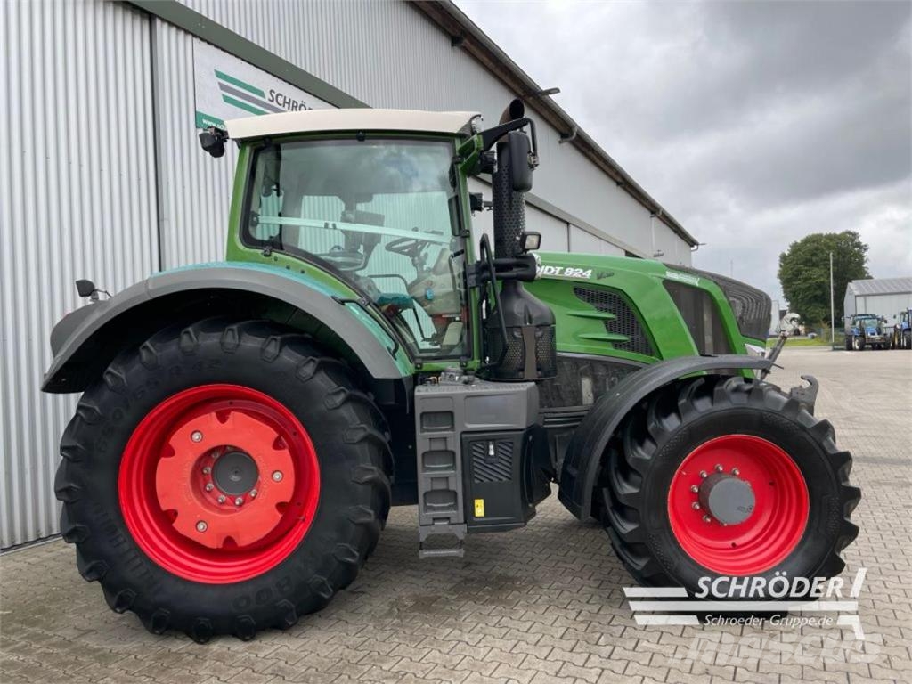Fendt 824 VARIO S4 PROFI PLUS Tractors