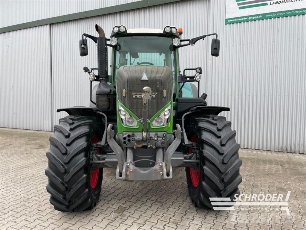 Fendt 824 VARIO S4 PROFI PLUS Tractors