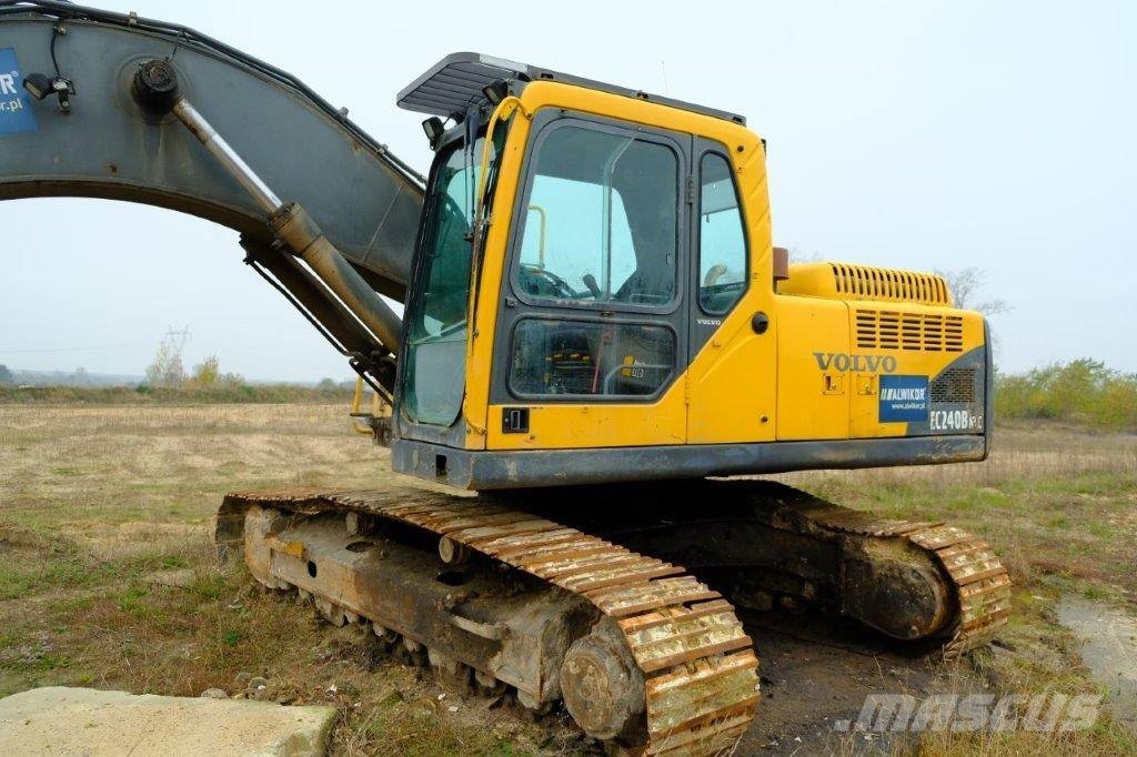 Volvo EC 240 kabina Kabinos ir interjeras