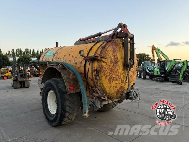 Veenhuis 8000 Liter Kippende tank Andere bemestingsmachines