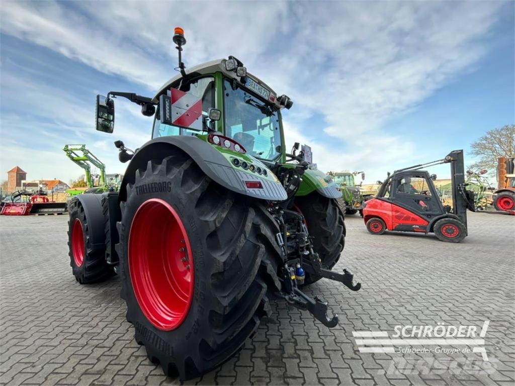 Fendt 724 VARIO GEN6 PROFI PLUS Трактори