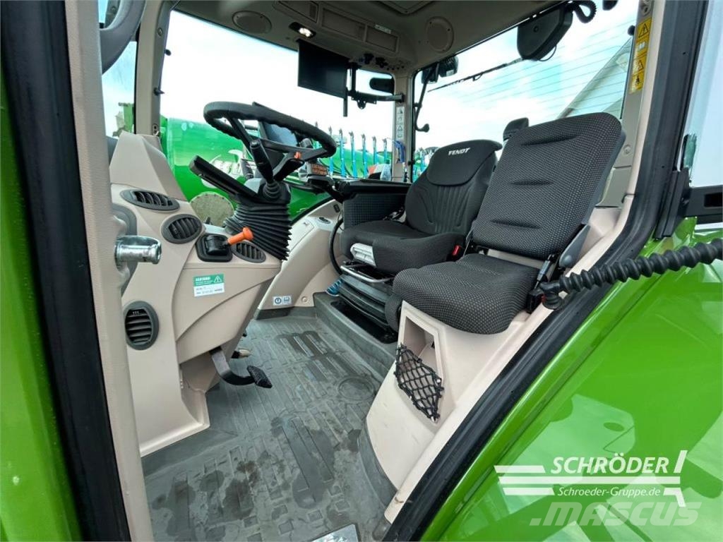 Fendt 724 VARIO GEN6 PROFI PLUS Трактори