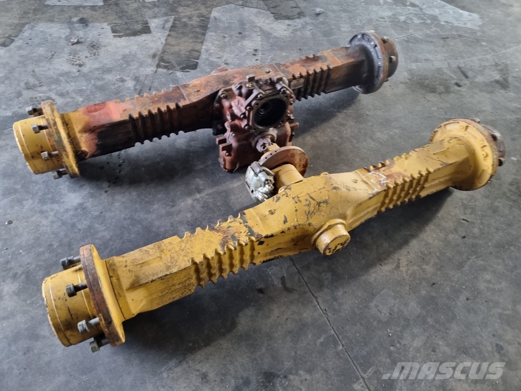 CAT 907 USED AXLES COMPLET محور العجلة