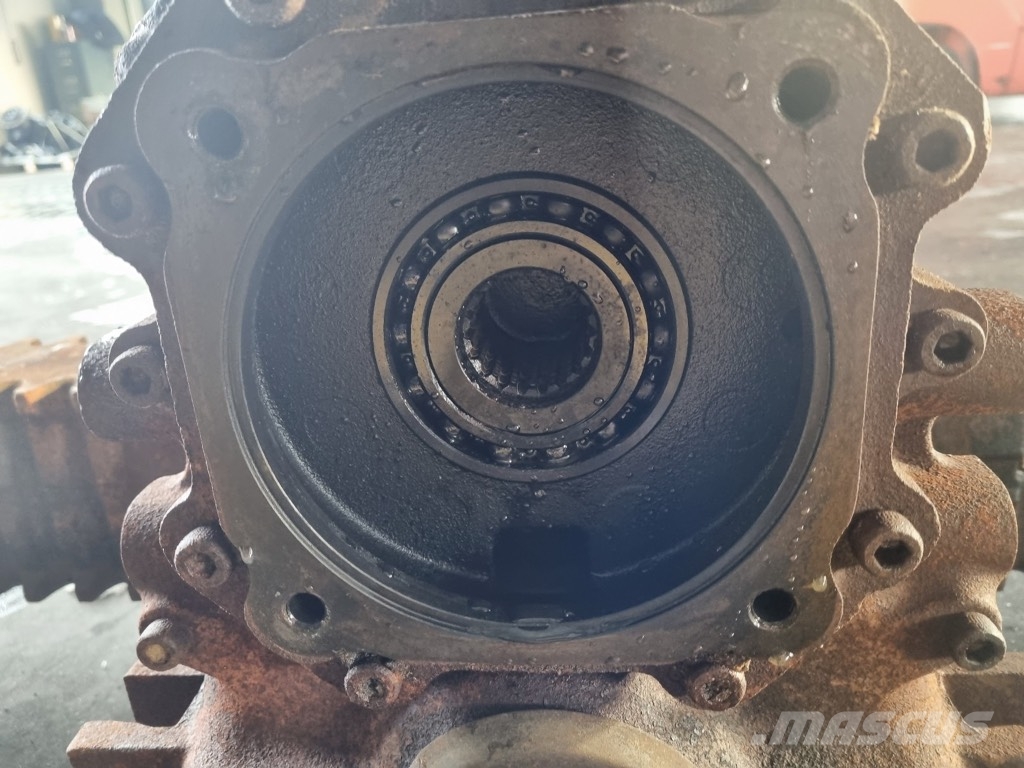 CAT 907 USED AXLES COMPLET محور العجلة