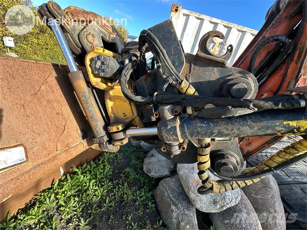 Hitachi ZX130 Escavatori cingolati