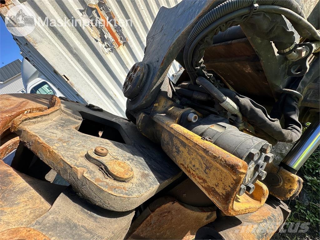Hitachi ZX130 Escavatori cingolati