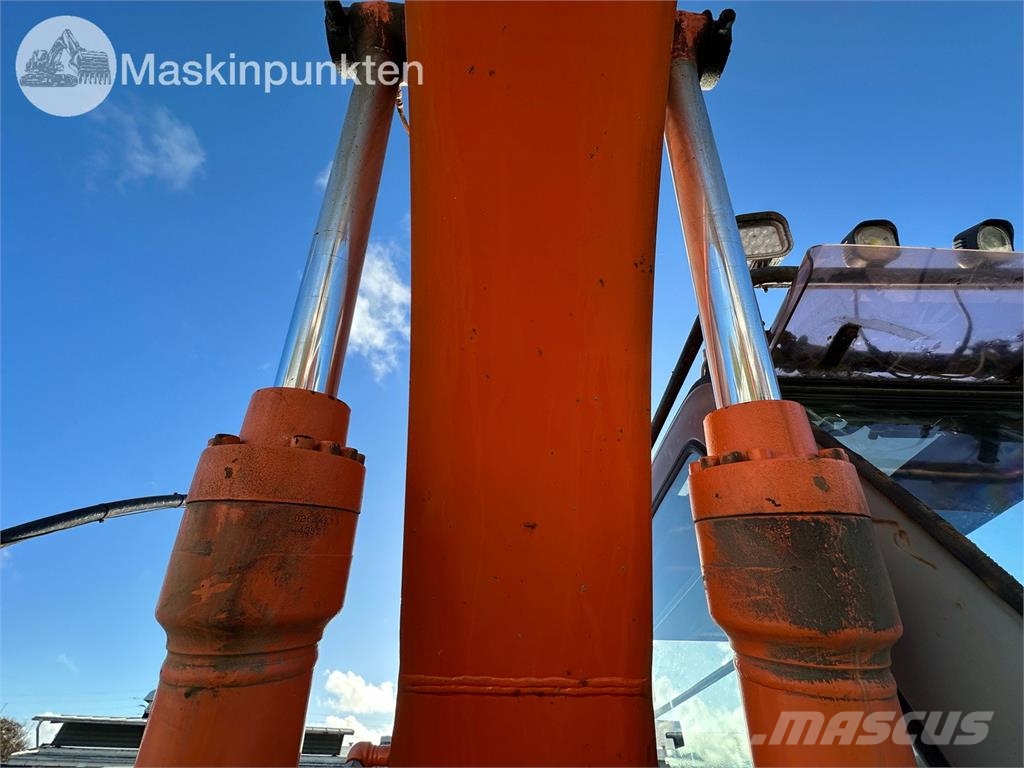 Hitachi ZX130 Escavatori cingolati