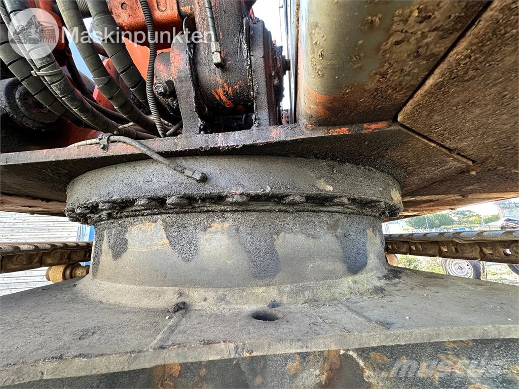 Hitachi ZX130 Escavatori cingolati