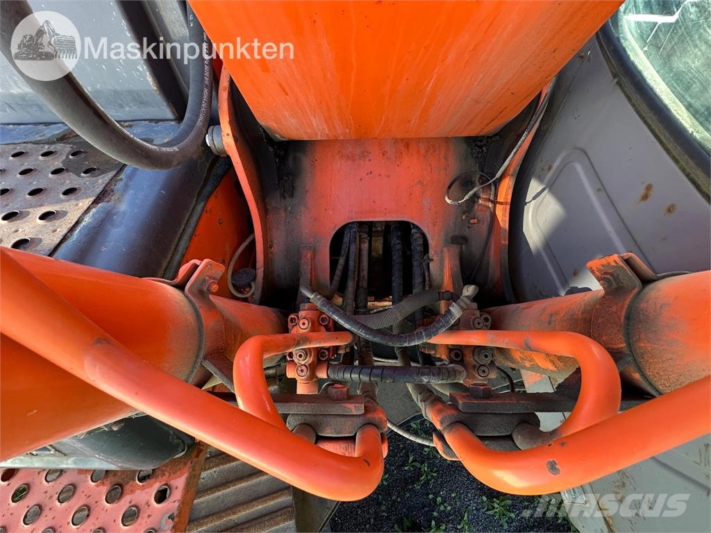 Hitachi ZX130 Escavatori cingolati