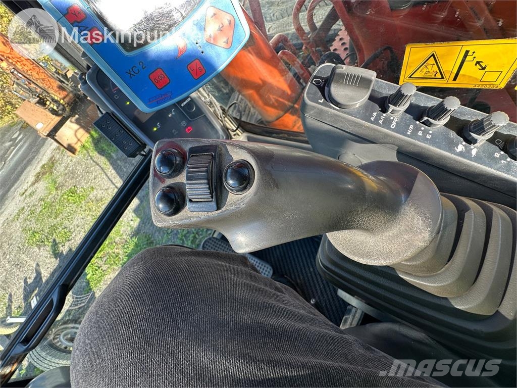 Hitachi ZX130 Escavatori cingolati