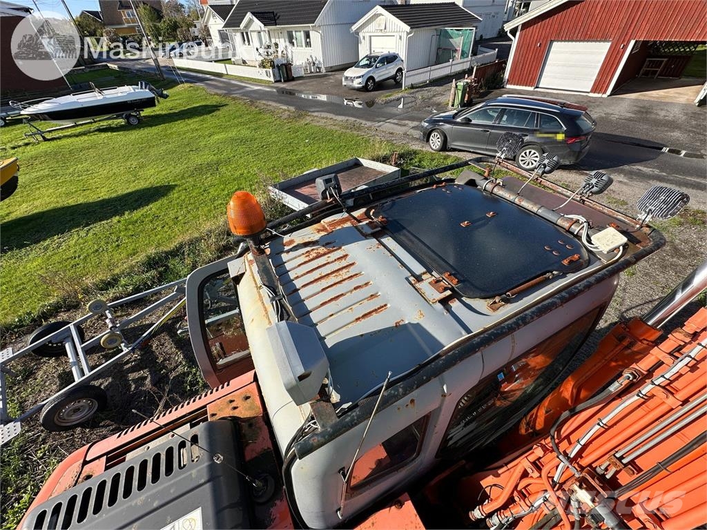 Hitachi ZX130 Escavatori cingolati