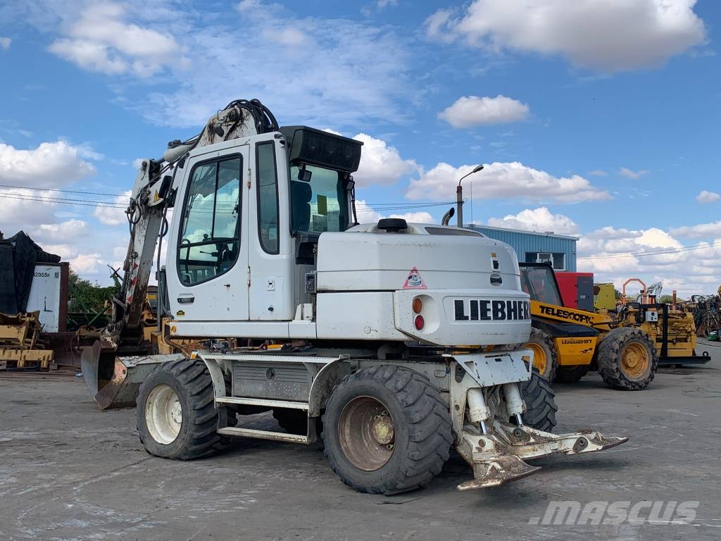Liebherr A 311 Litronic Bageri točkaši