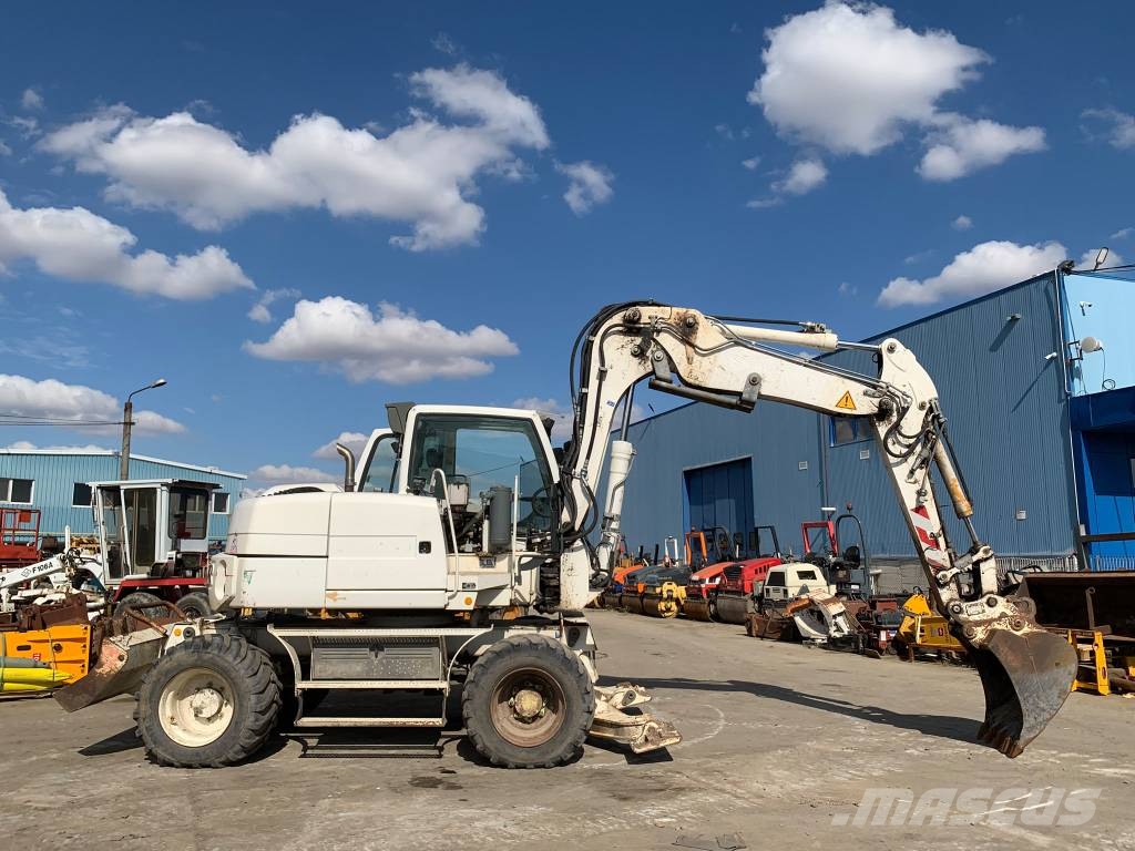Liebherr A 311 Litronic Bageri točkaši