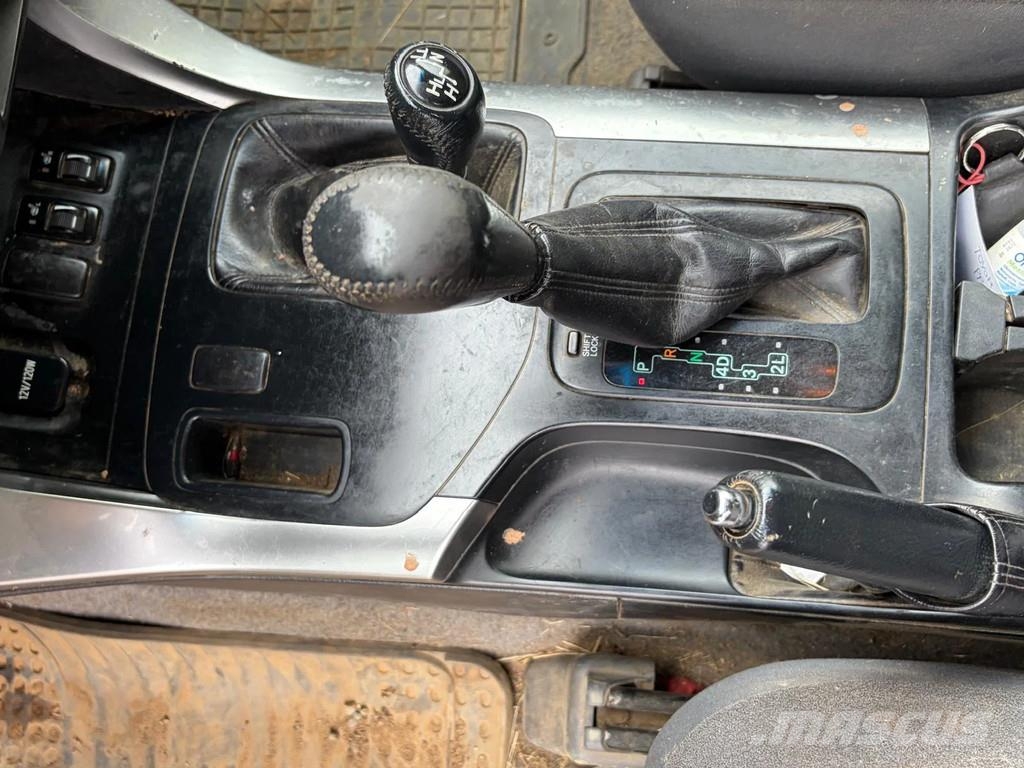 Toyota Land Cruiser Prado - SUV - 4x4 4WD - Automatic Gea Auto's