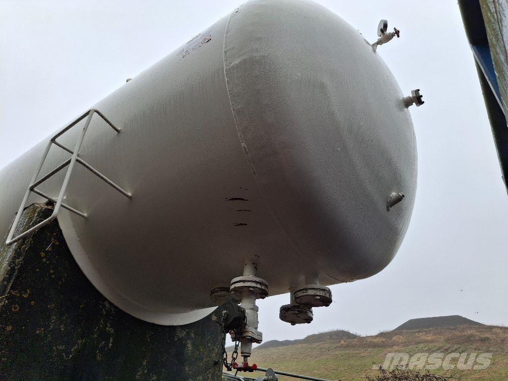 LPG / GAS 15.120 LITER Fuel and additive tanks